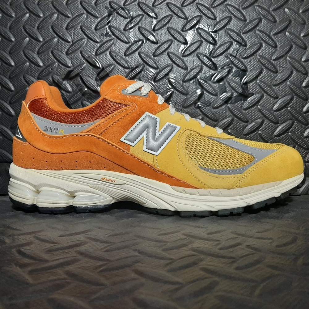 New Balance 2002R Ginger Lemon M2002RPA men's size 11